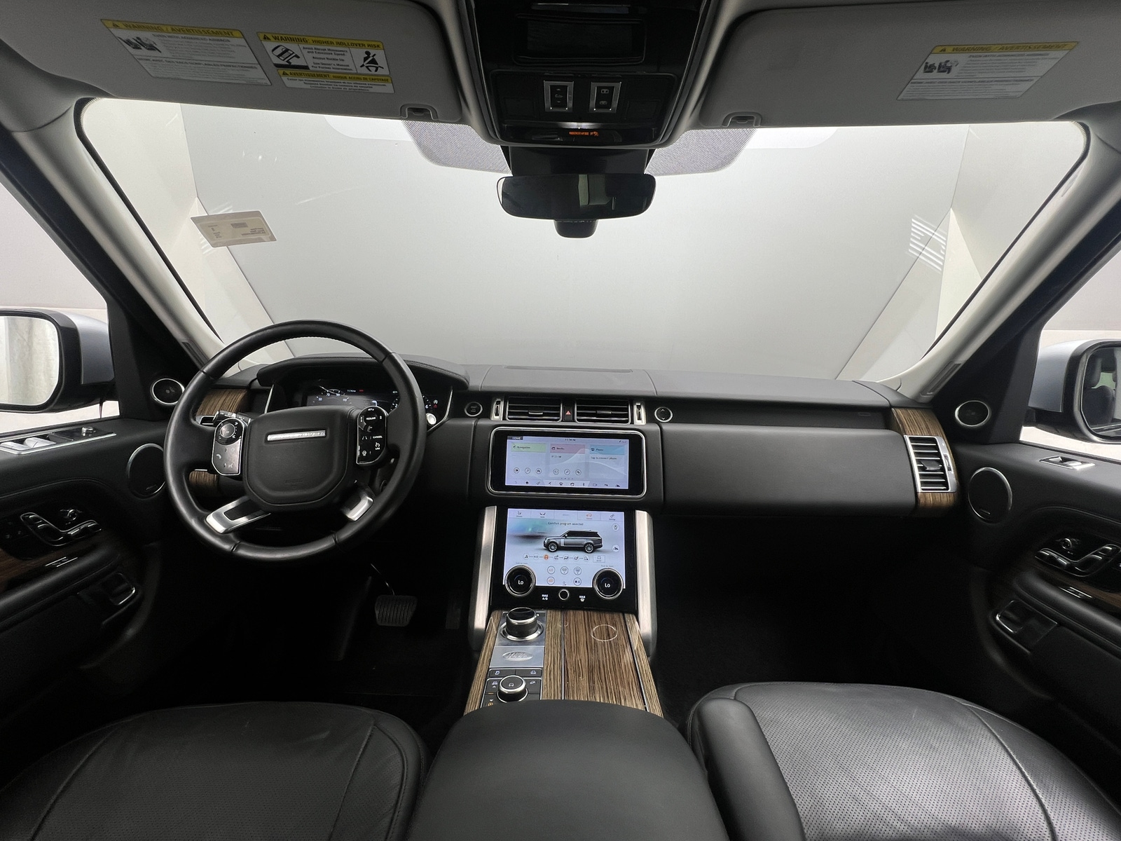 Thumbnail: 2019 Land Rover Range Rover - 2