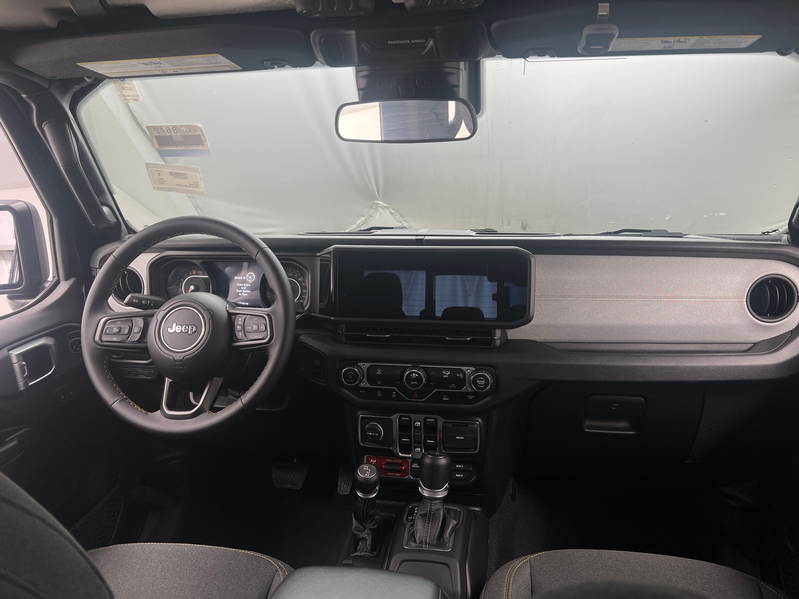 Thumbnail: 2024 Jeep Gladiator - 3