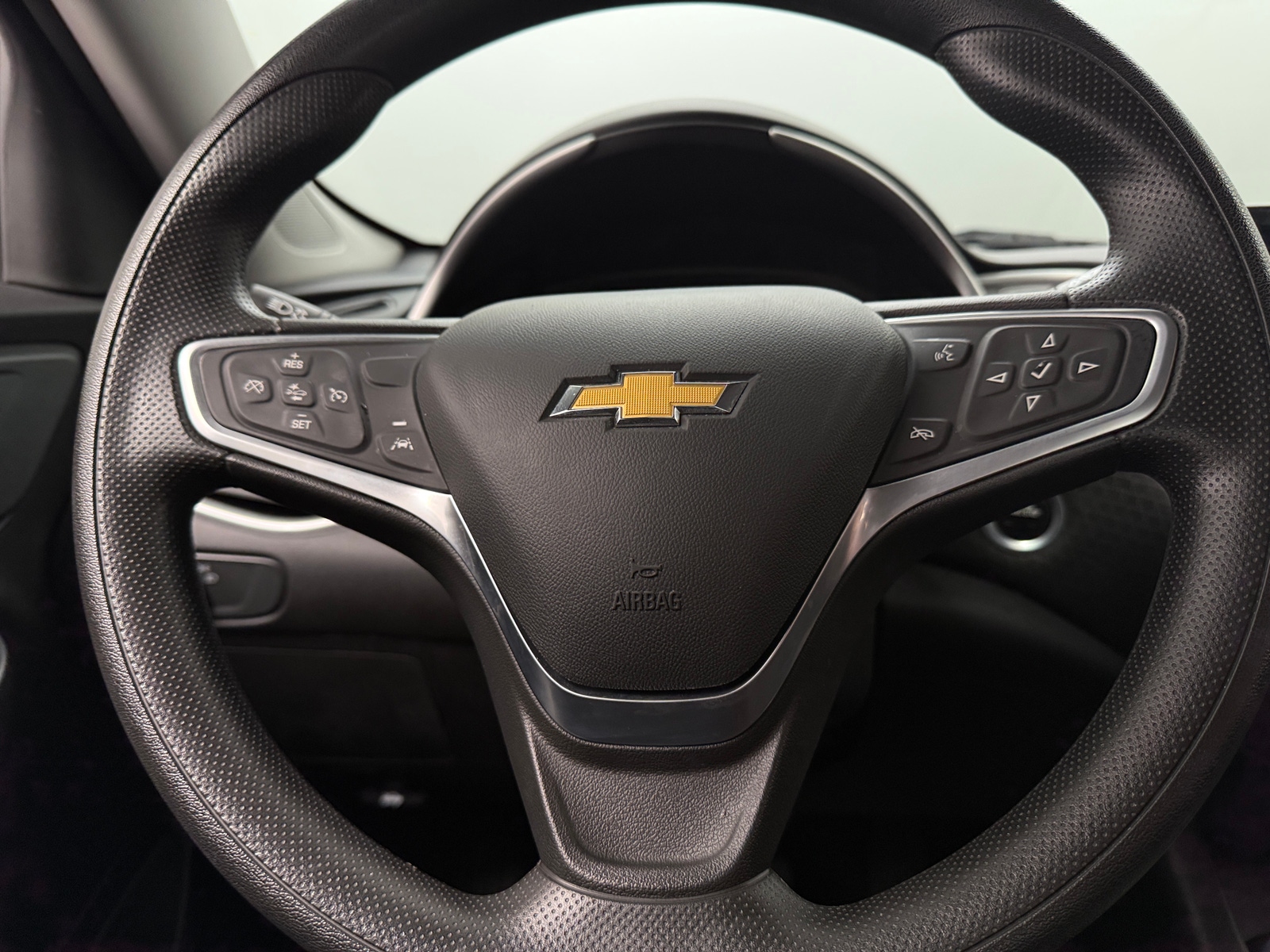 Thumbnail: 2023 Chevrolet Malibu - 5