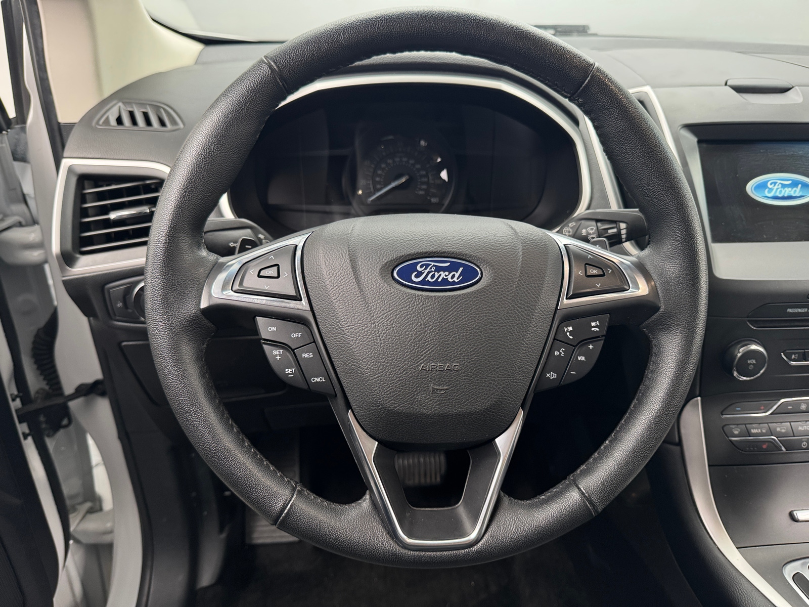 Thumbnail: 2018 Ford Edge - 4