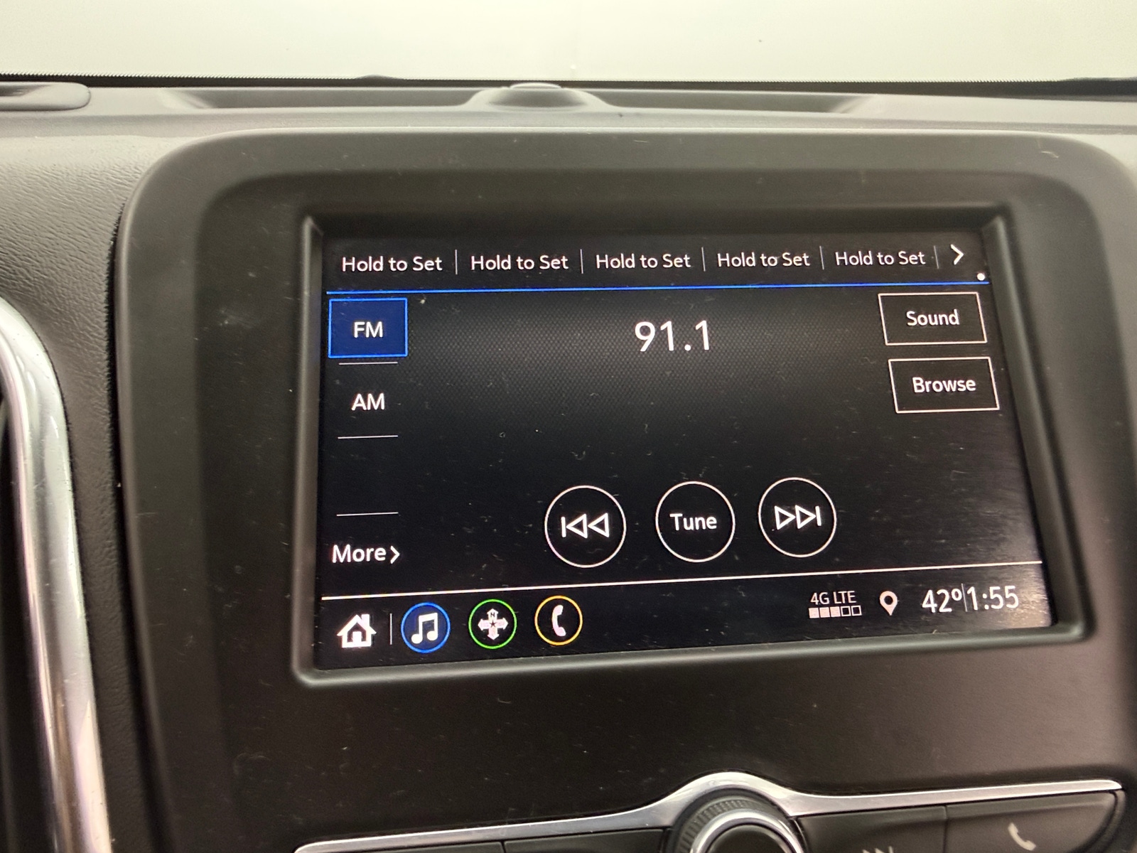 Thumbnail: 2021 Chevrolet Equinox - 4