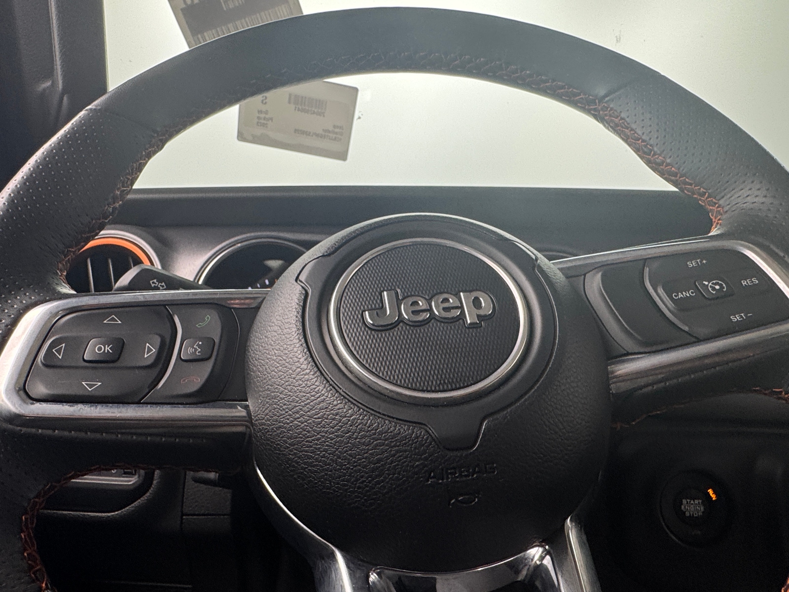 Thumbnail: 2023 Jeep Gladiator - 4