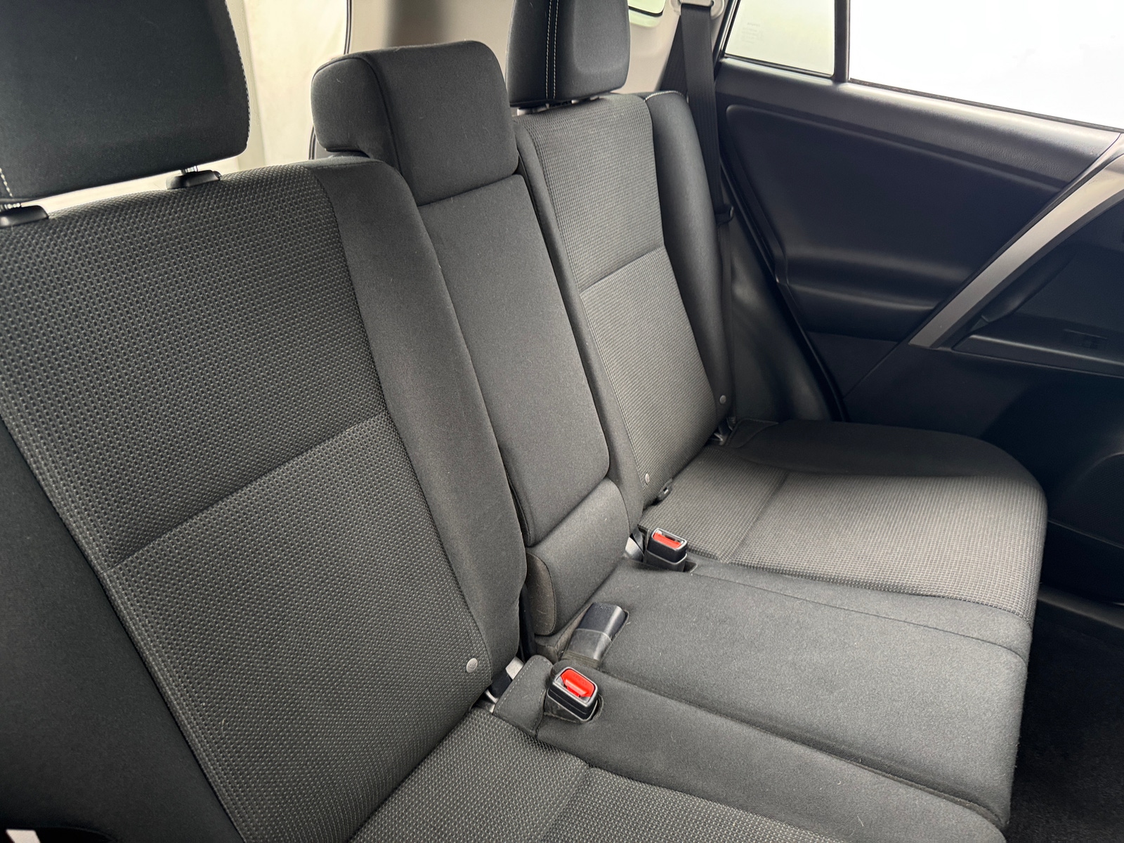 Thumbnail: 2018 Toyota RAV4 - 6