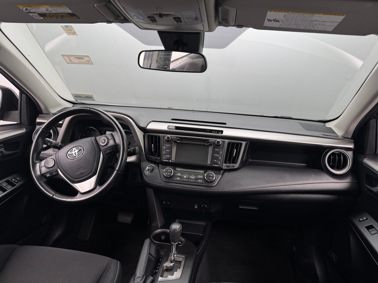 Thumbnail: 2018 Toyota RAV4 - 3