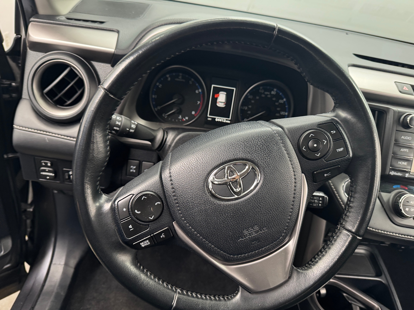 Thumbnail: 2018 Toyota RAV4 - 5