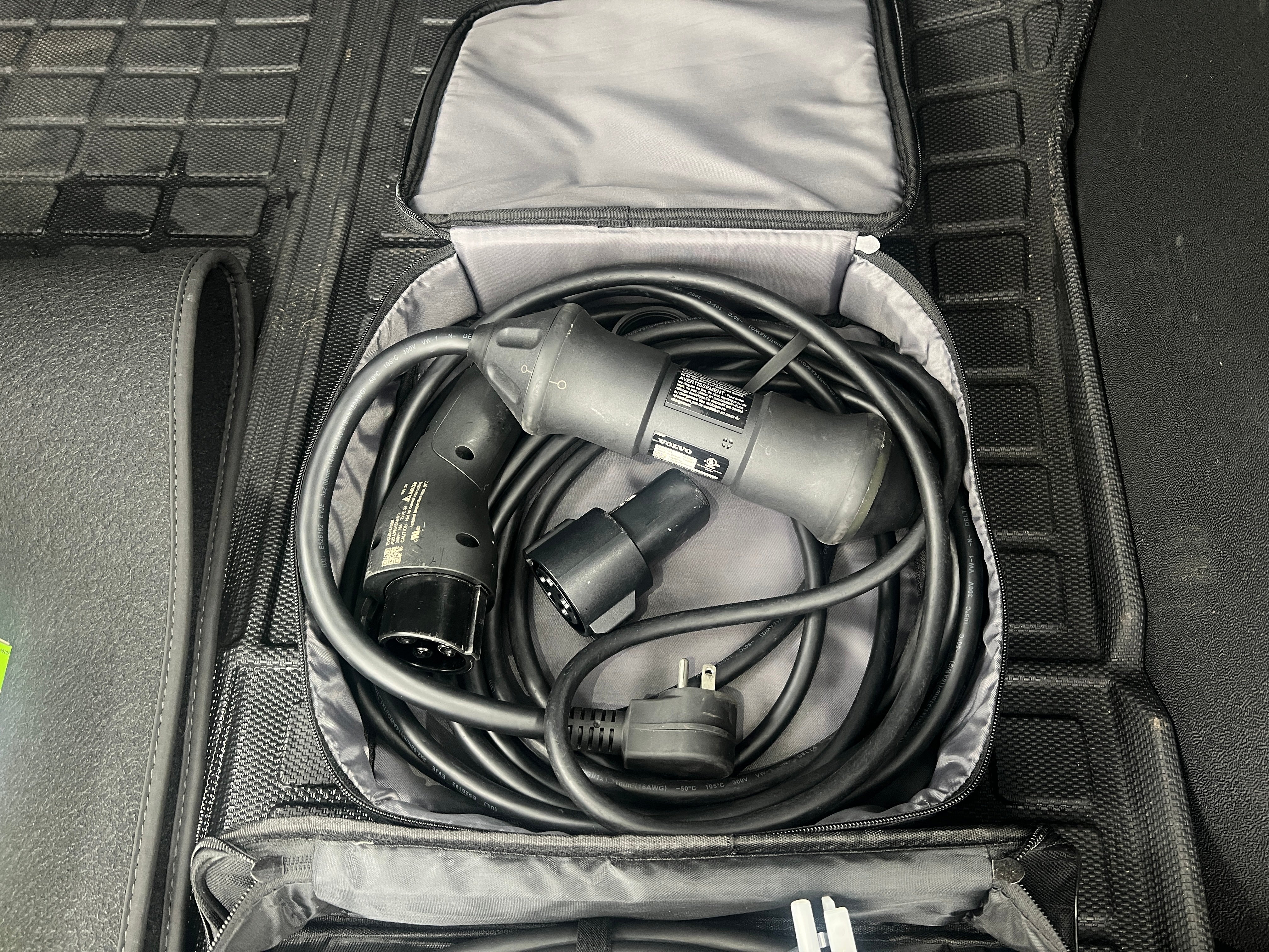 Used 2022 Tesla Model Y Long Range with VIN 7SAYGDEE8NA006194 for sale in Northfield, Minnesota