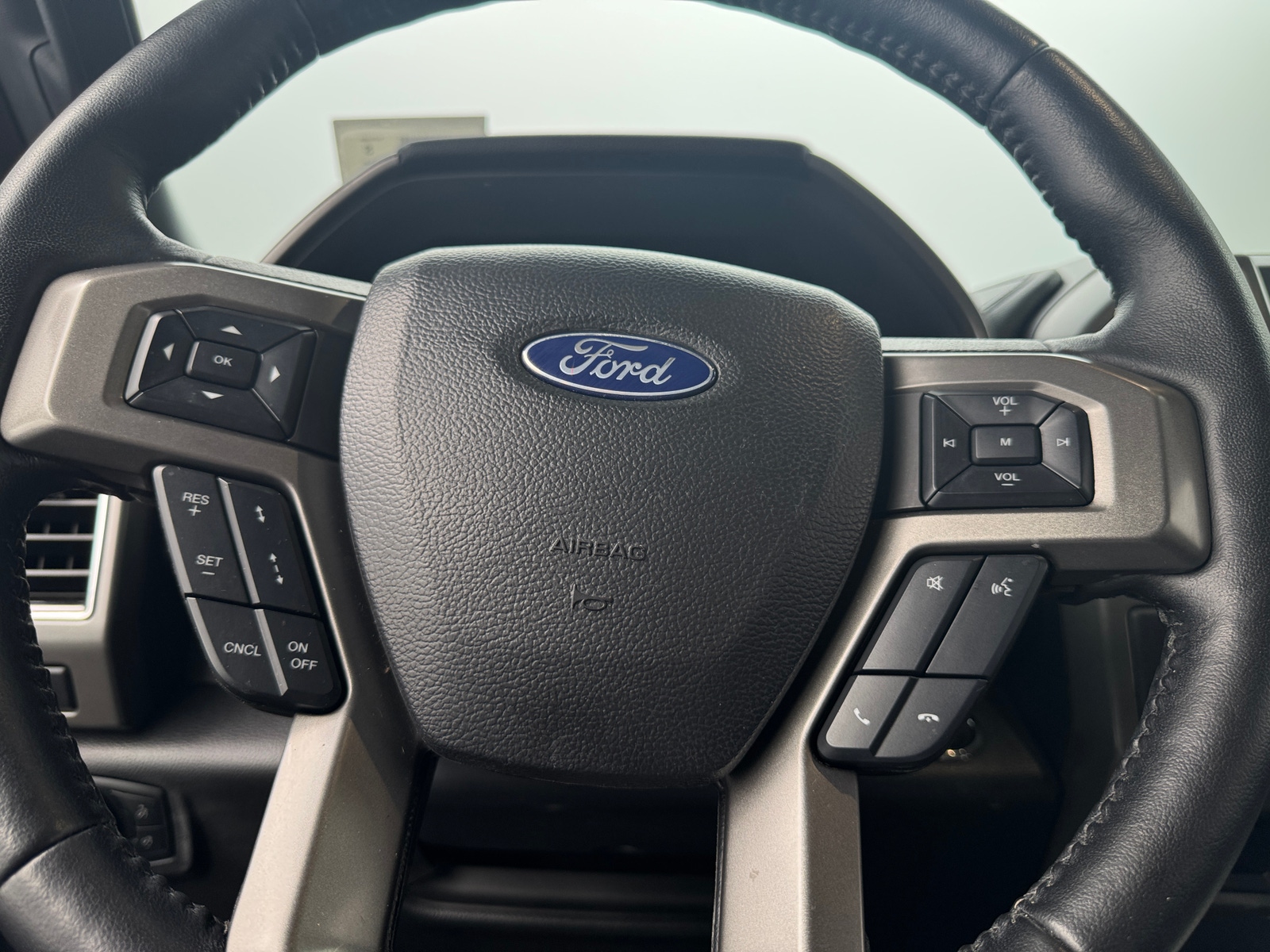 Thumbnail: 2021 Ford Expedition - 4