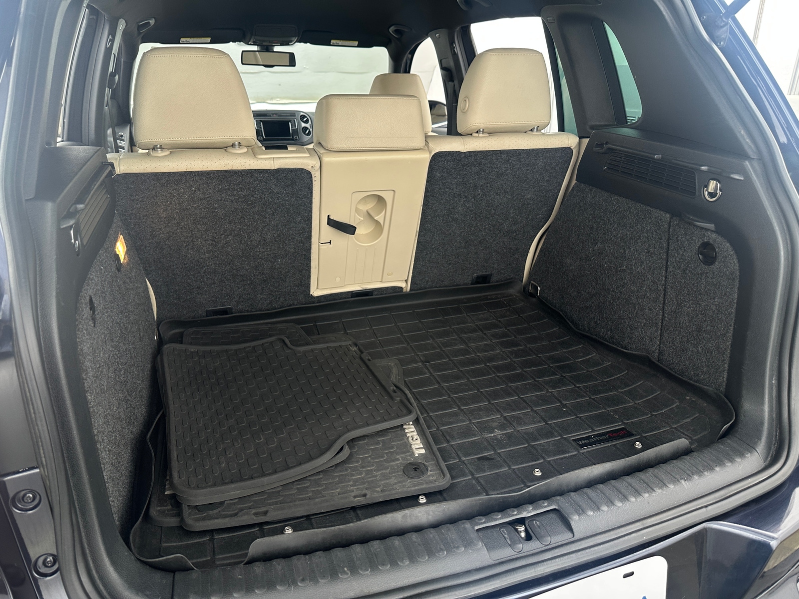 Thumbnail: 2016 Volkswagen Tiguan - 7