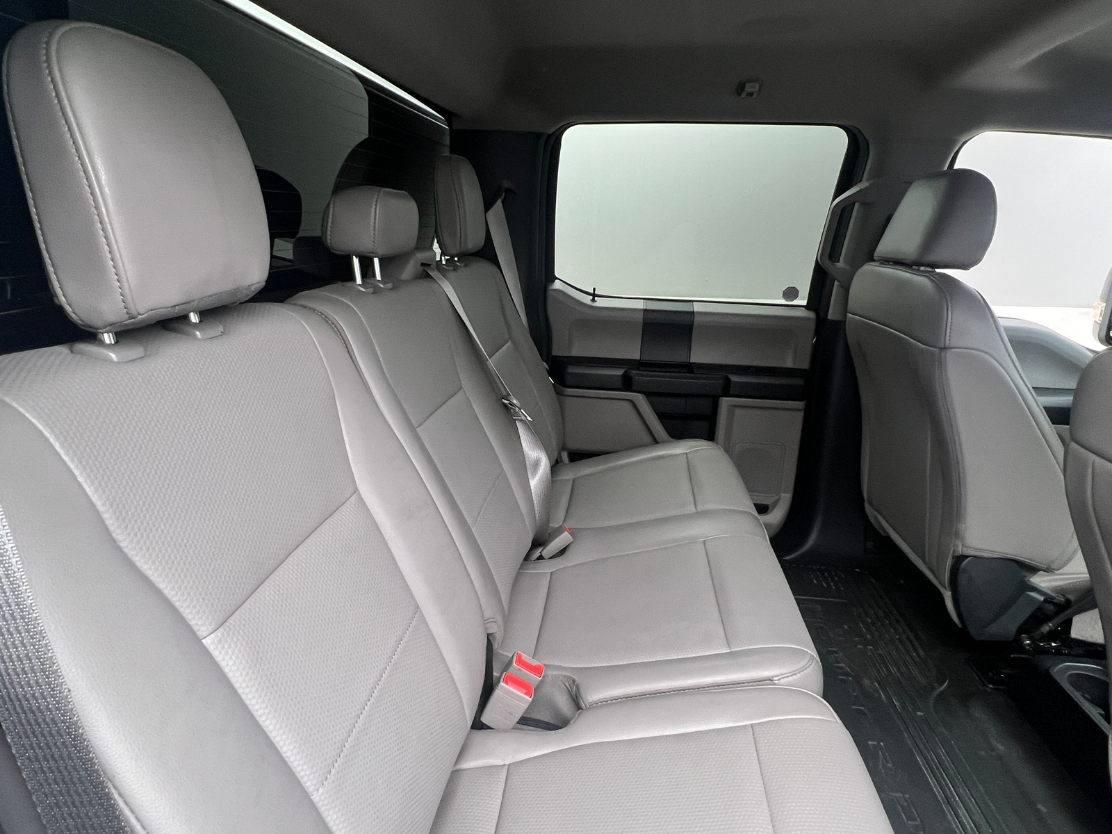 Thumbnail: 2019 Ford Econoline - 5