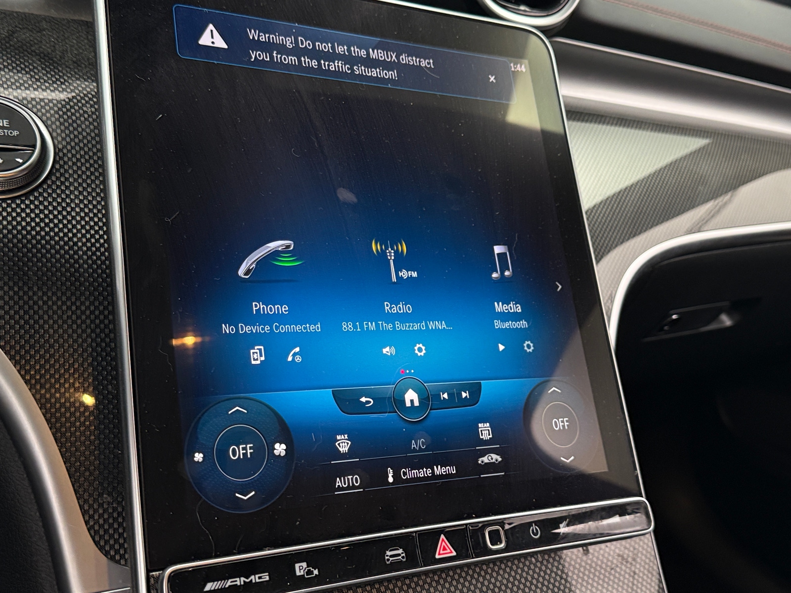 Thumbnail: 2023 Mercedes-Benz C-Class - 3