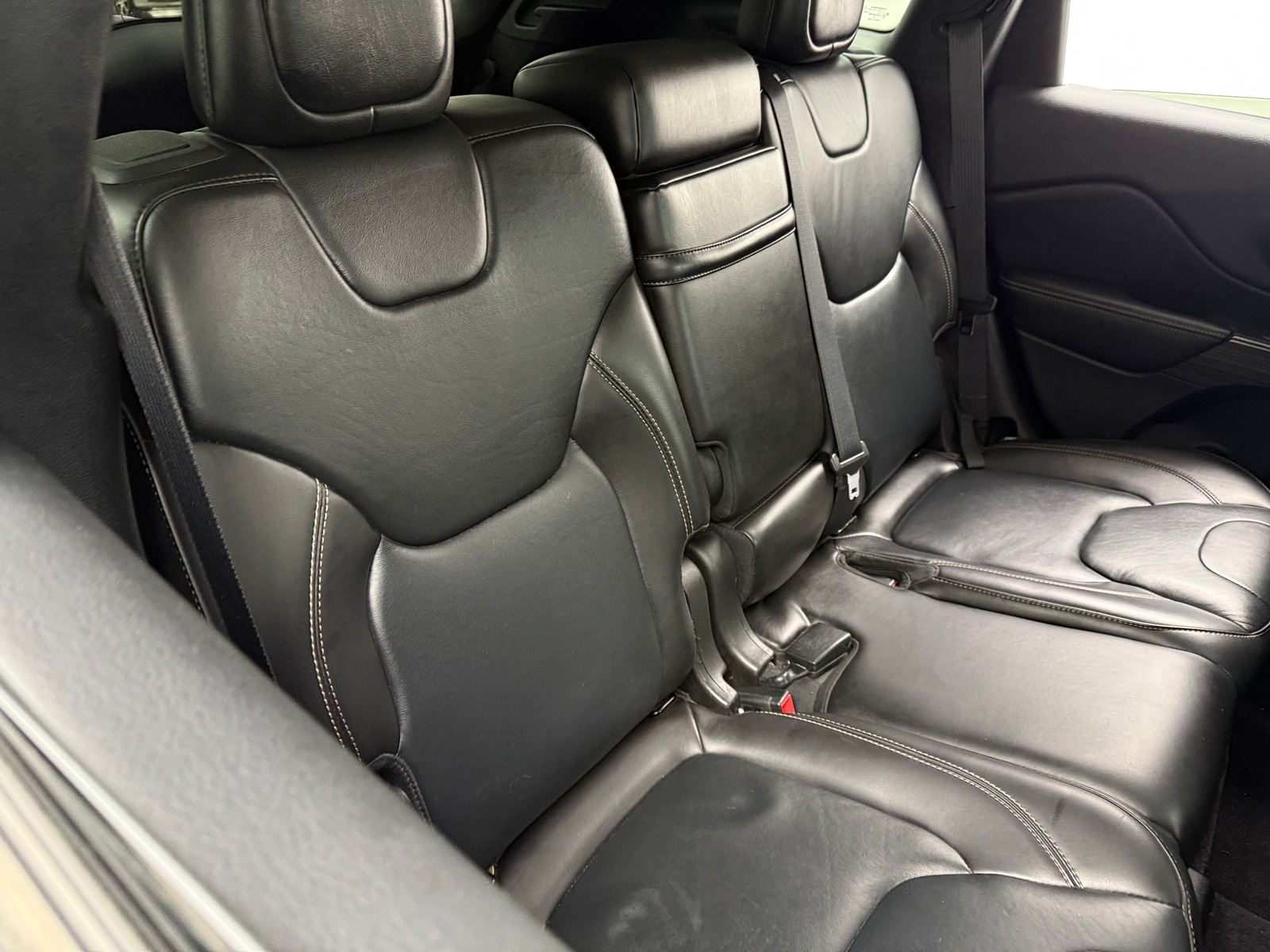 Thumbnail: 2016 Jeep Cherokee - 5