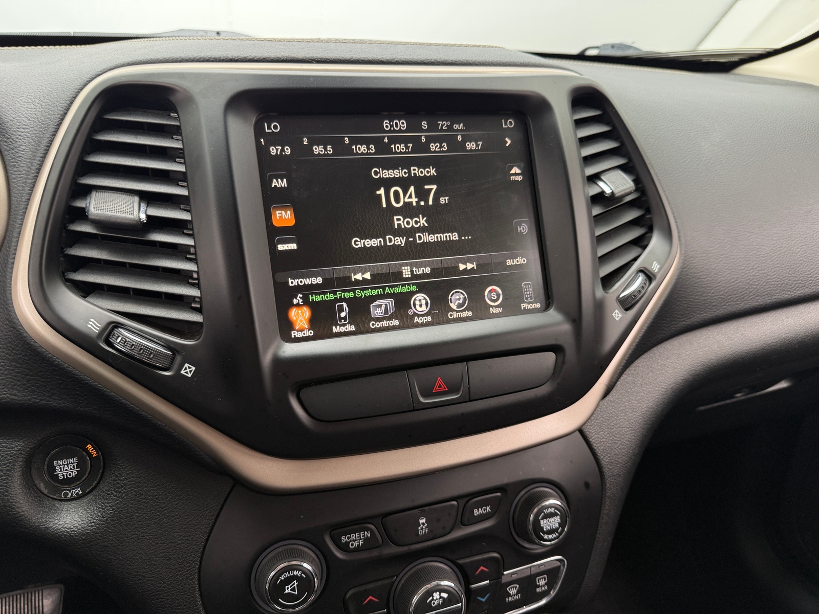 Thumbnail: 2016 Jeep Cherokee - 3