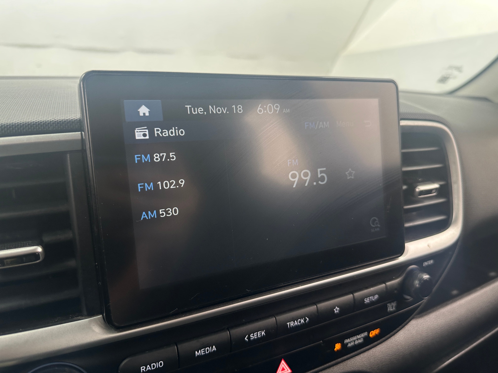 Thumbnail: 2021 Hyundai Venue - 4