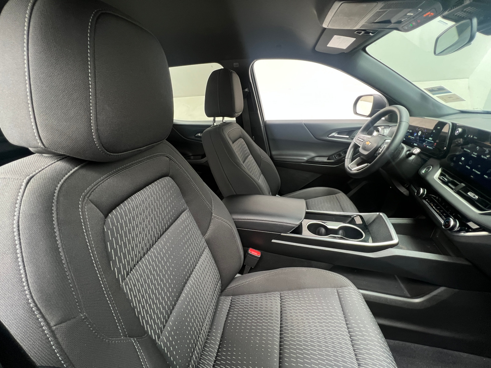 Thumbnail: 2025 Chevrolet Equinox - 2