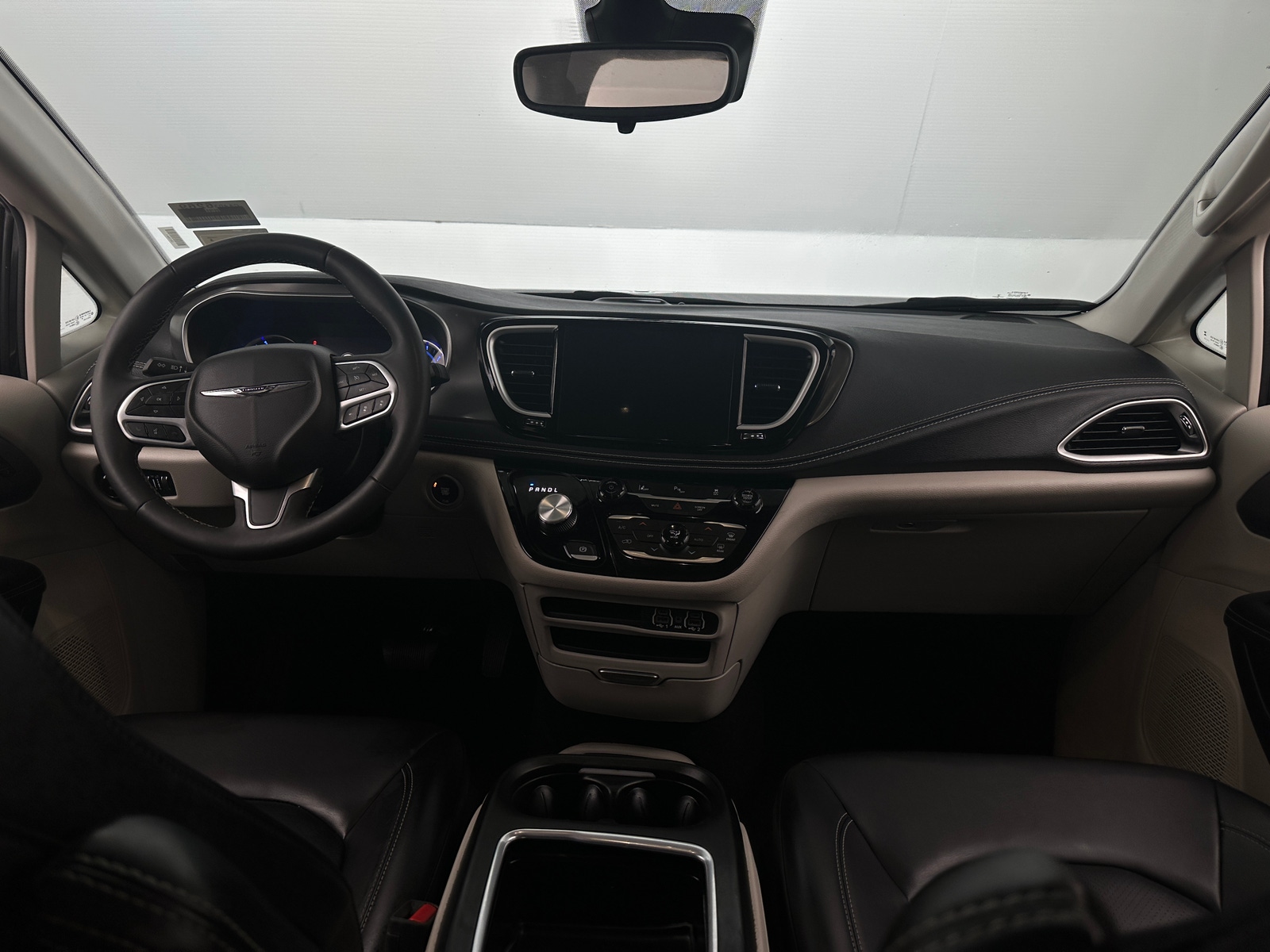 Thumbnail: 2023 Chrysler Pacifica - 2