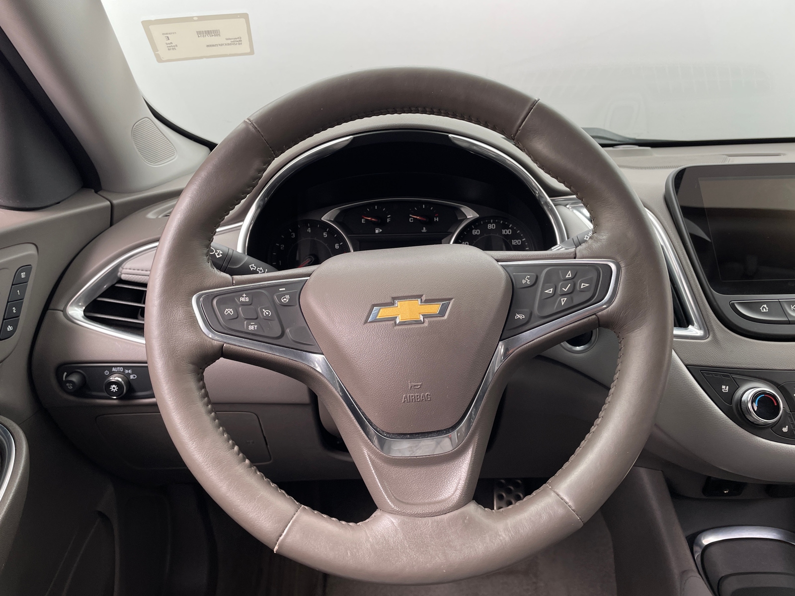 Thumbnail: 2016 Chevrolet Malibu - 4