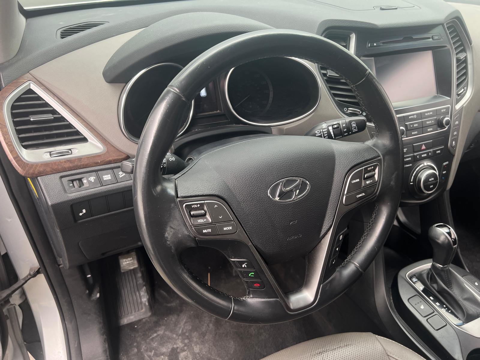 Thumbnail: 2018 Hyundai Santa Fe - 4