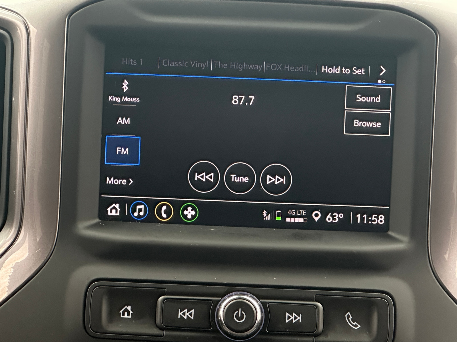 Thumbnail: 2022 Chevrolet Silverado 1500 - 4