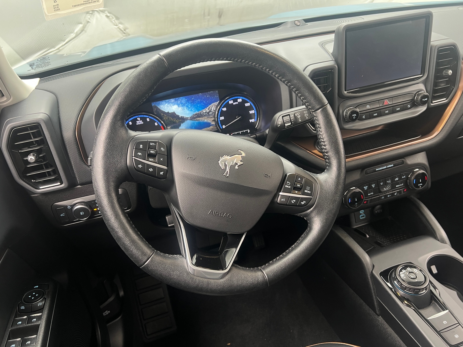 Thumbnail: 2022 Ford Bronco Sport - 4