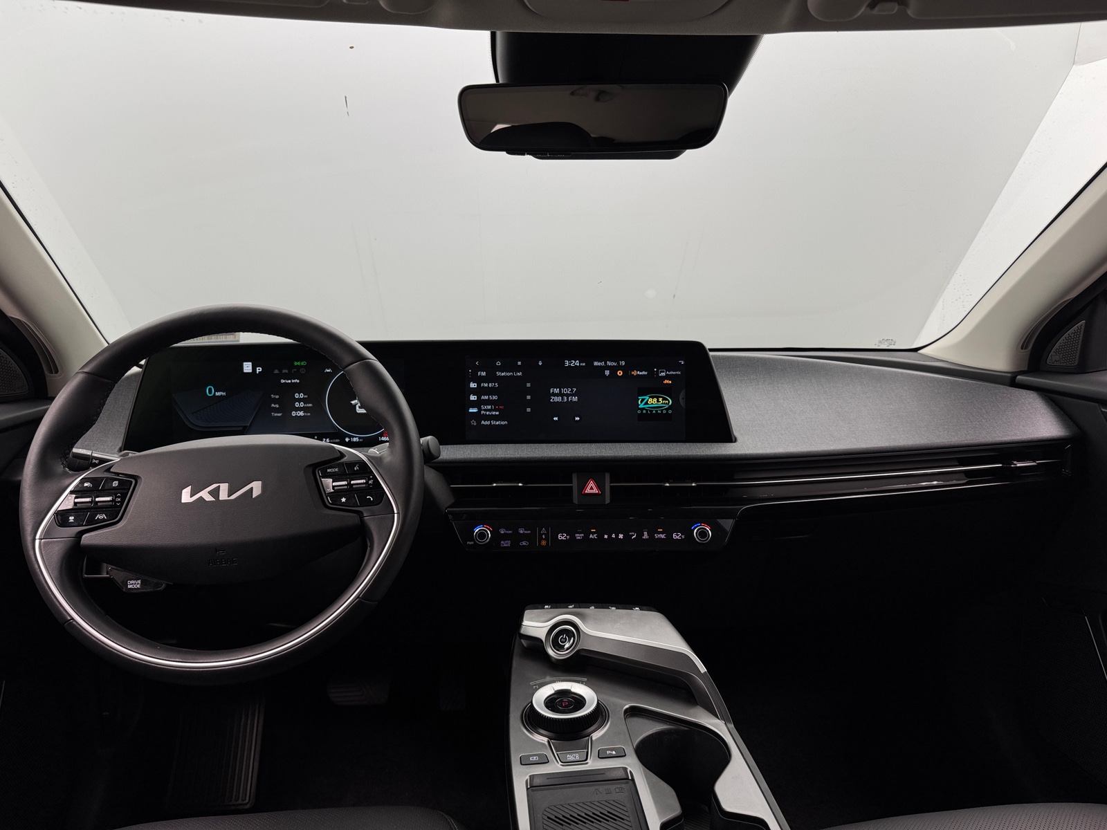 Thumbnail: 2023 Kia EV6 - 2