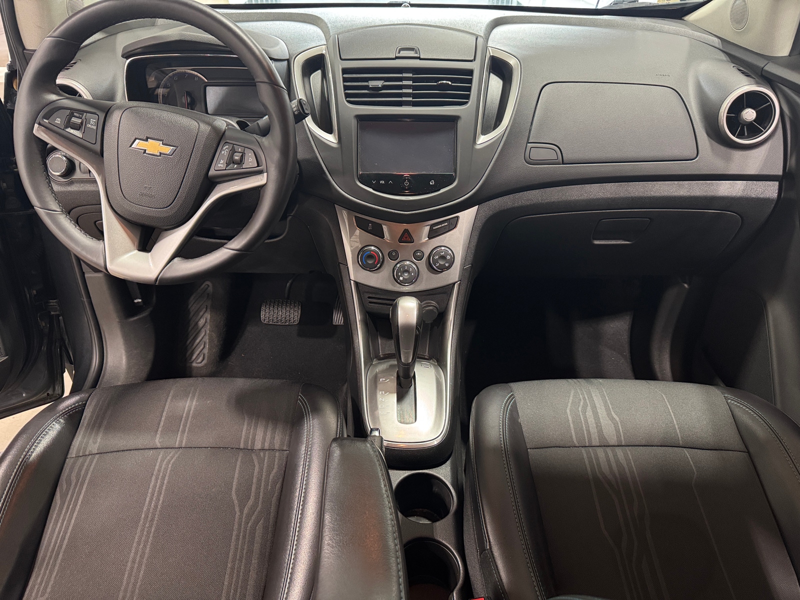 Thumbnail: 2016 Chevrolet Trax - 3