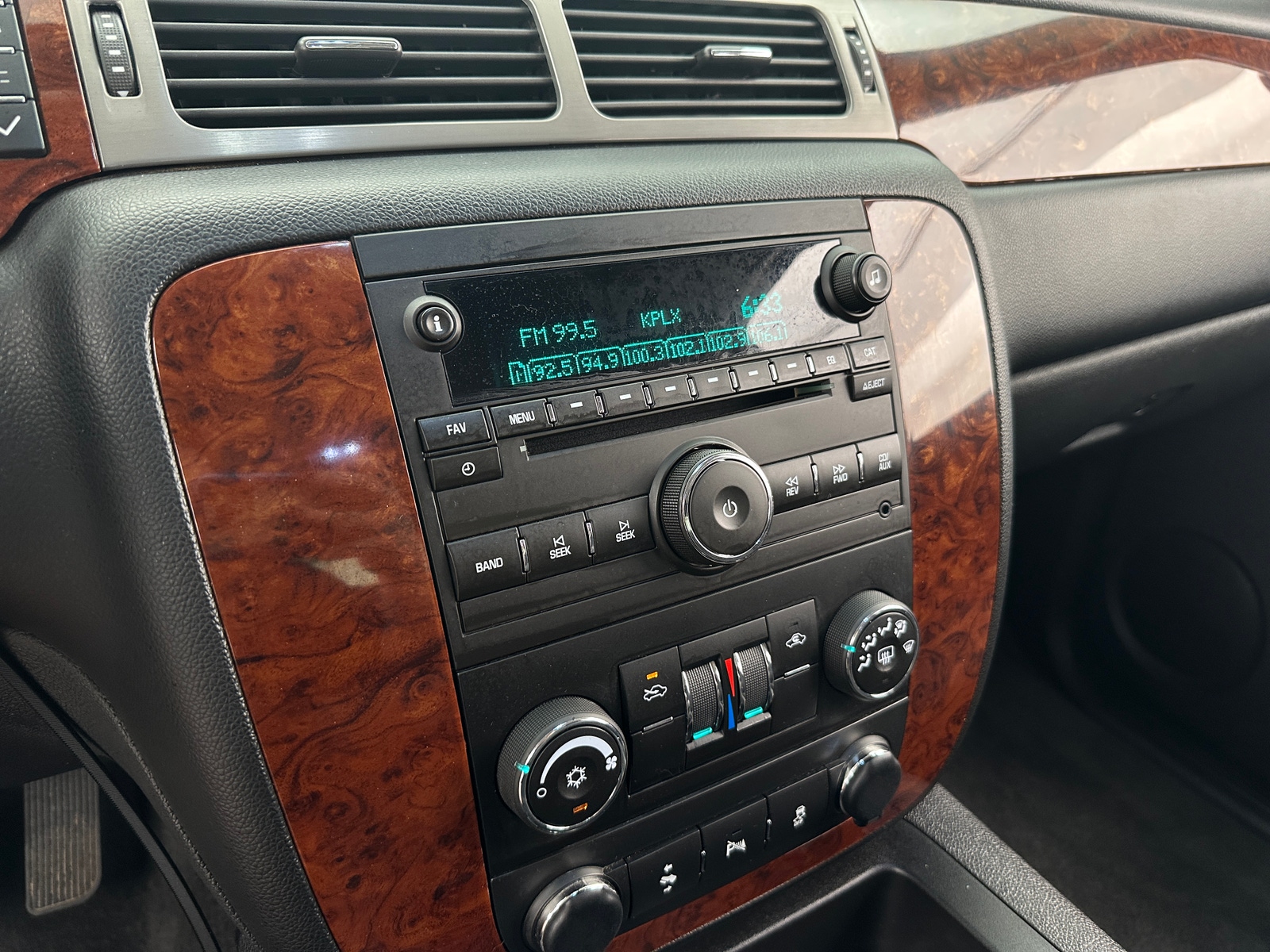 Thumbnail: 2013 Chevrolet Avalanche 1500 - 4