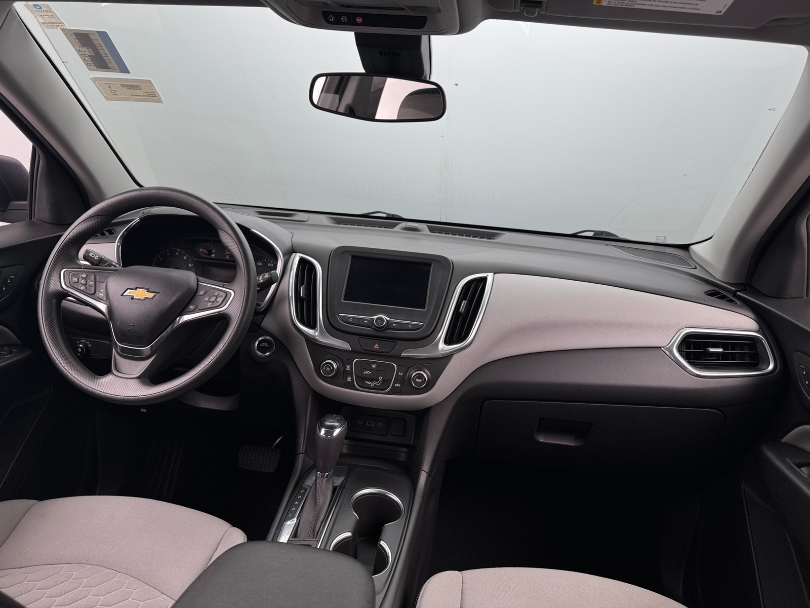 Thumbnail: 2020 Chevrolet Equinox - 3