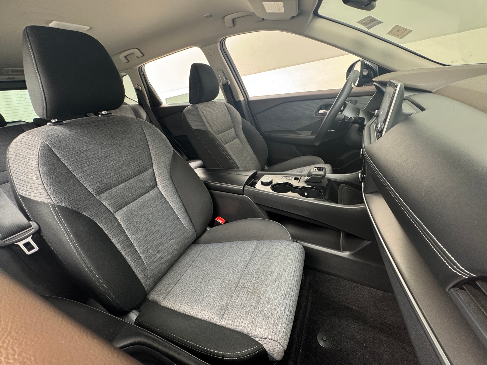 Thumbnail: 2023 Nissan Rogue - 2