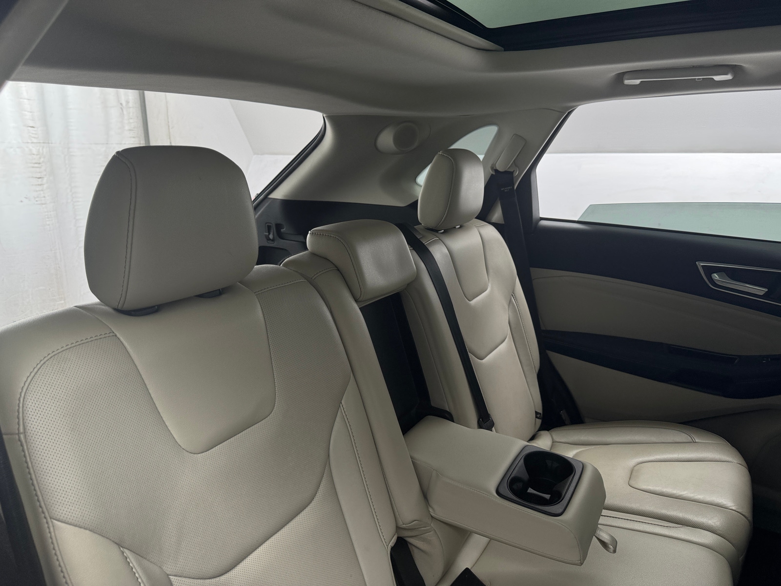 Thumbnail: 2016 Ford Edge - 5