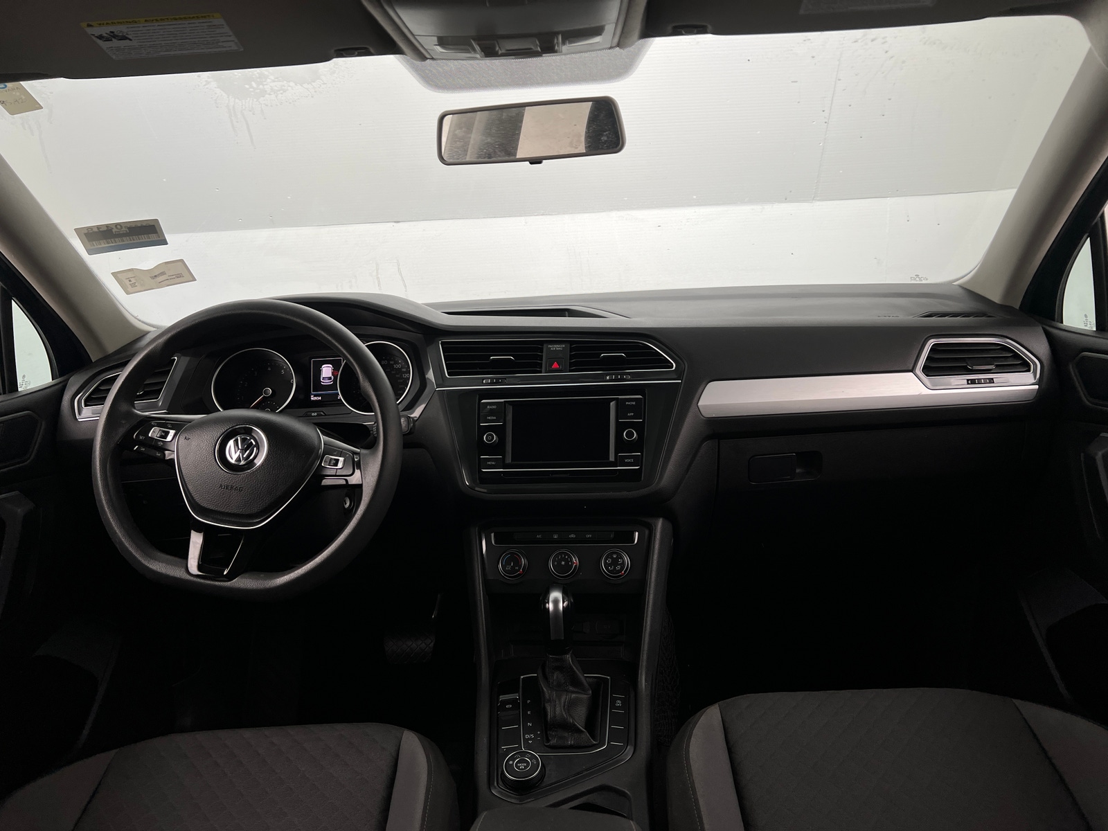 Thumbnail: 2020 Volkswagen Tiguan - 3