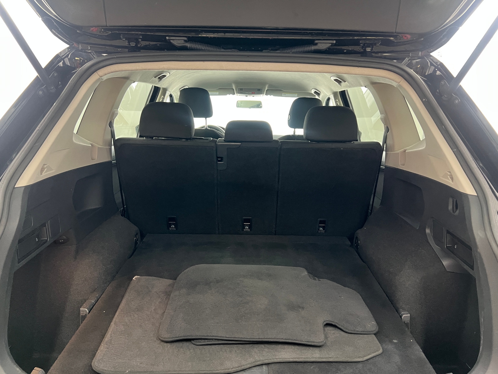 Thumbnail: 2020 Volkswagen Tiguan - 7