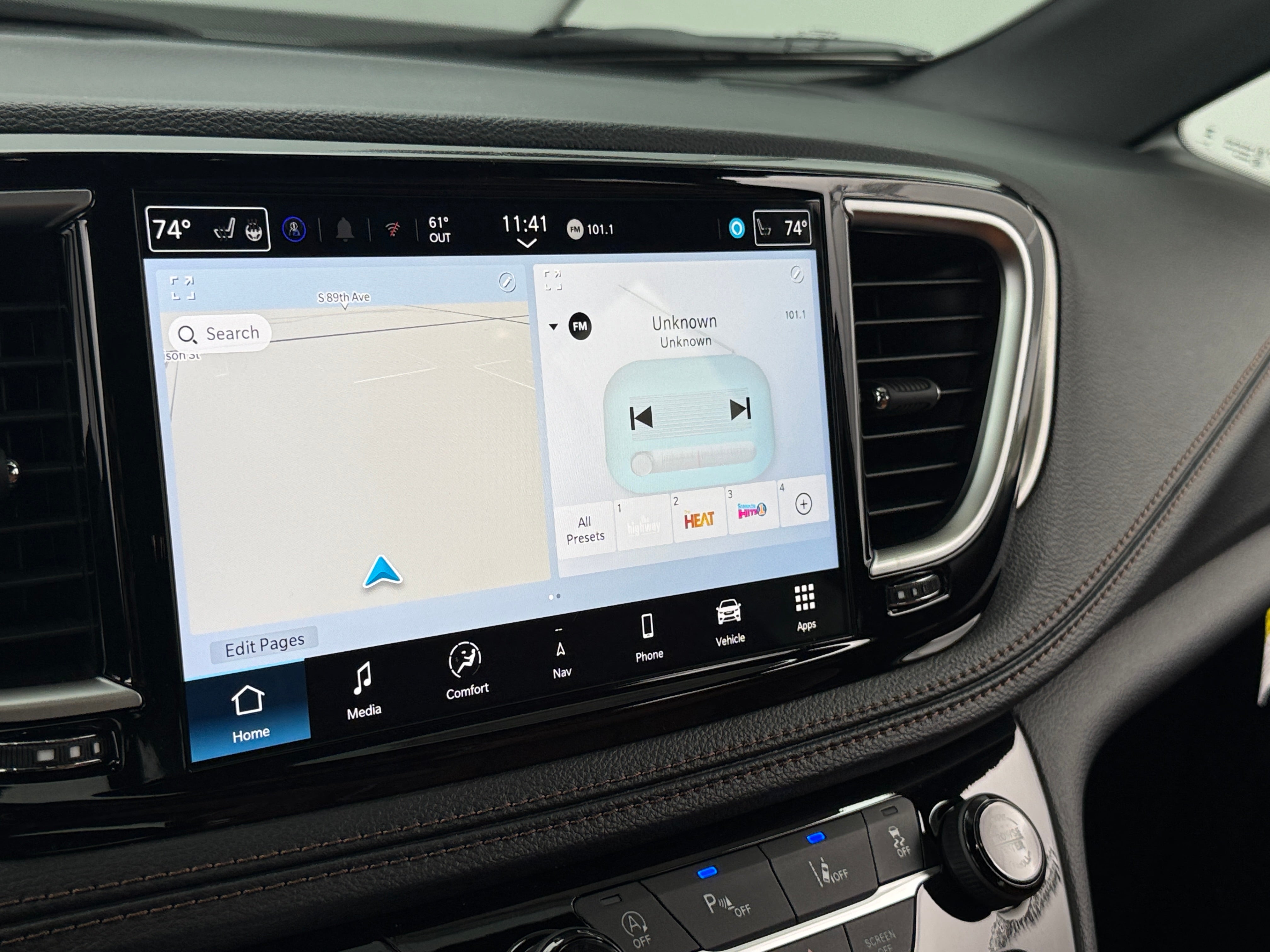 2026 Chrysler Pacifica Pinnacle - Photo 14