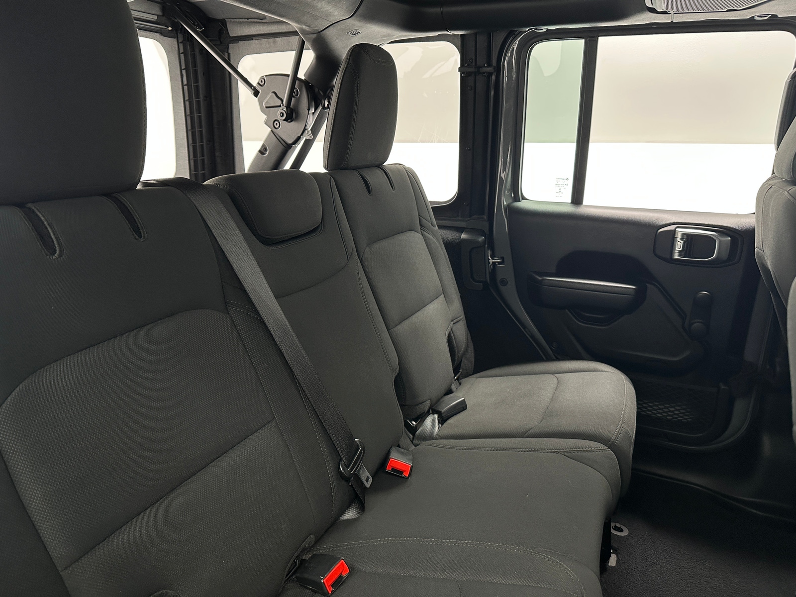 Thumbnail: 2022 Jeep Wrangler - 6