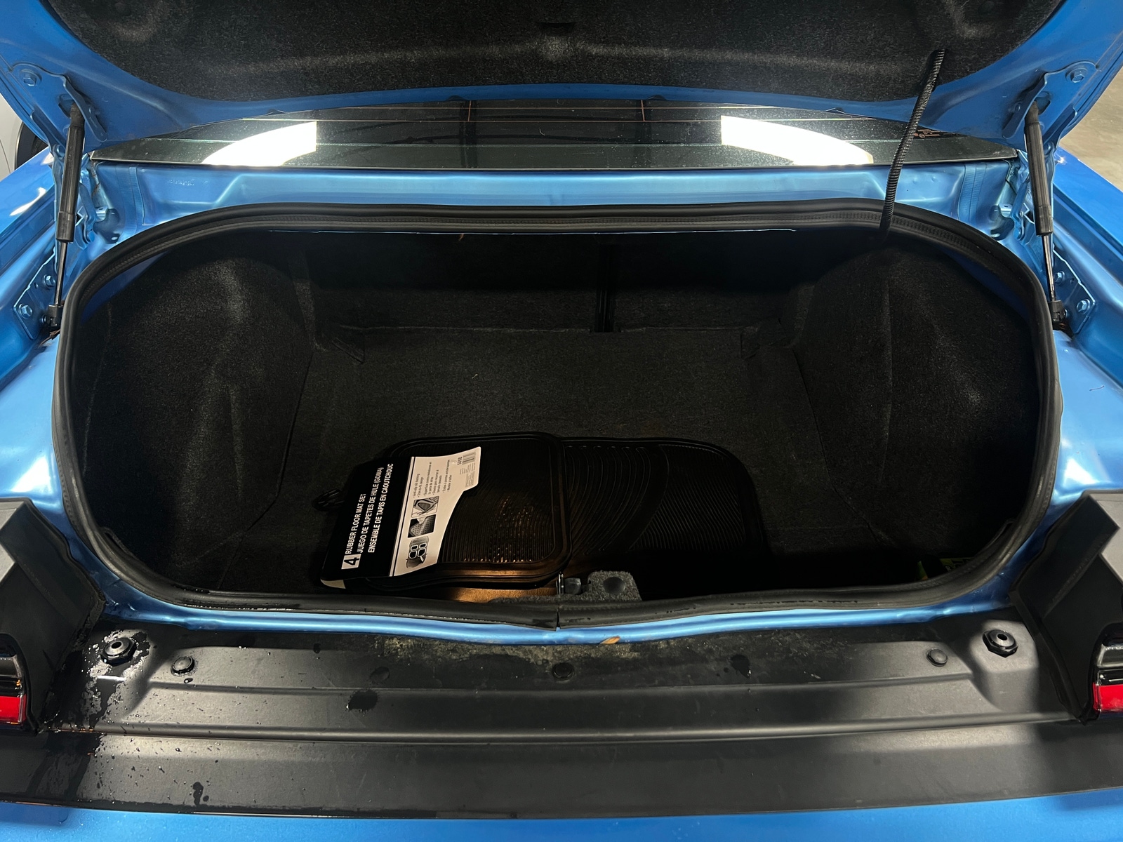 Thumbnail: 2015 Dodge Challenger - 4