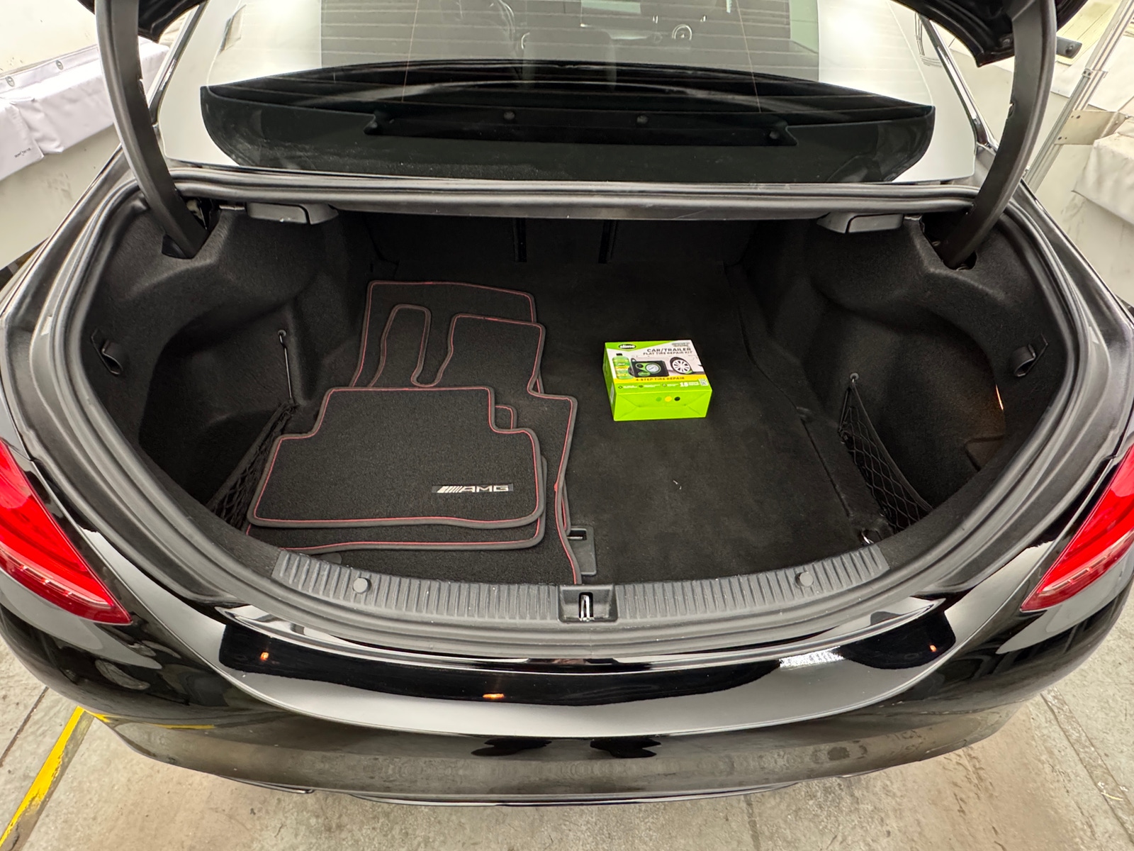 Thumbnail: 2016 Mercedes-Benz C-Class - 6