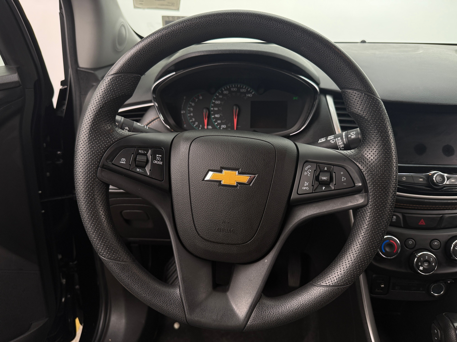 Thumbnail: 2020 Chevrolet Trax - 5