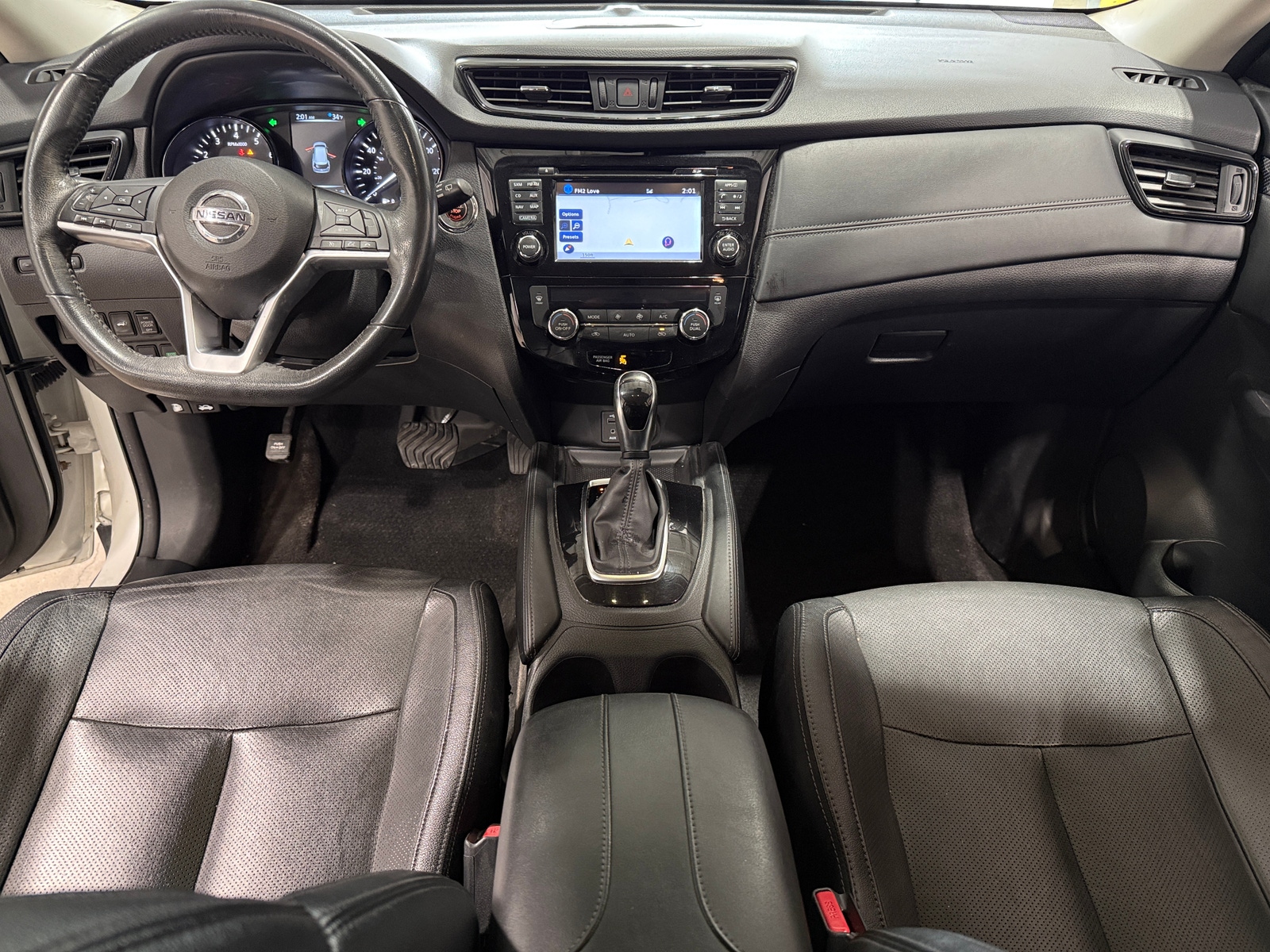 Thumbnail: 2017 Nissan Rogue - 2