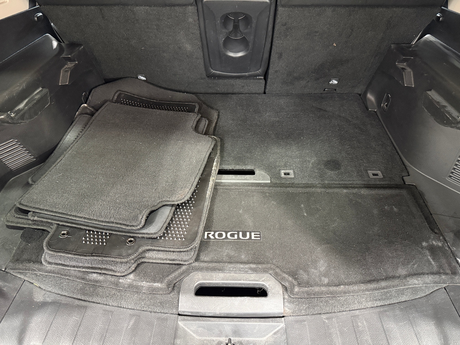 Thumbnail: 2017 Nissan Rogue - 6