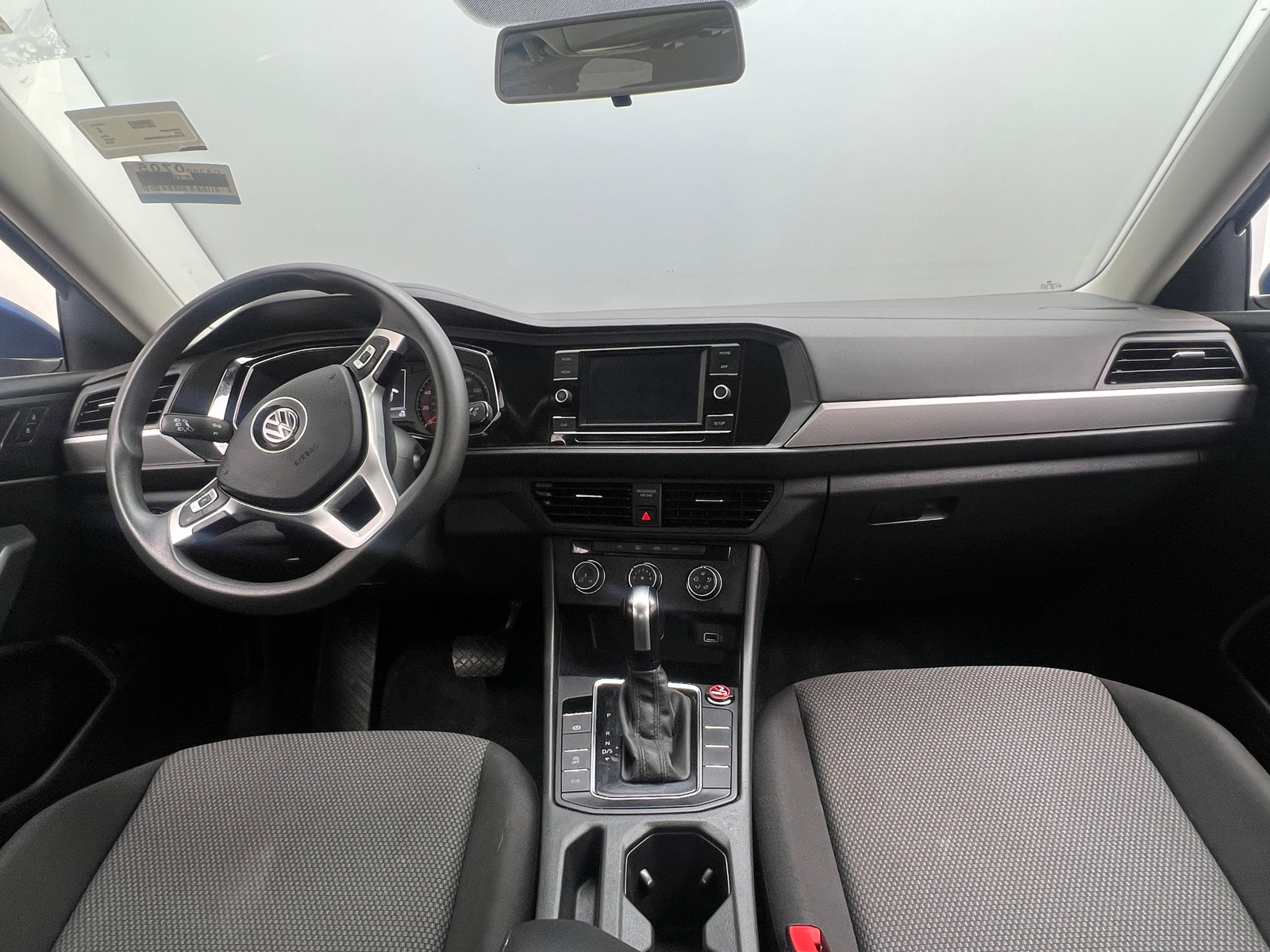 Thumbnail: 2019 Volkswagen Jetta - 3