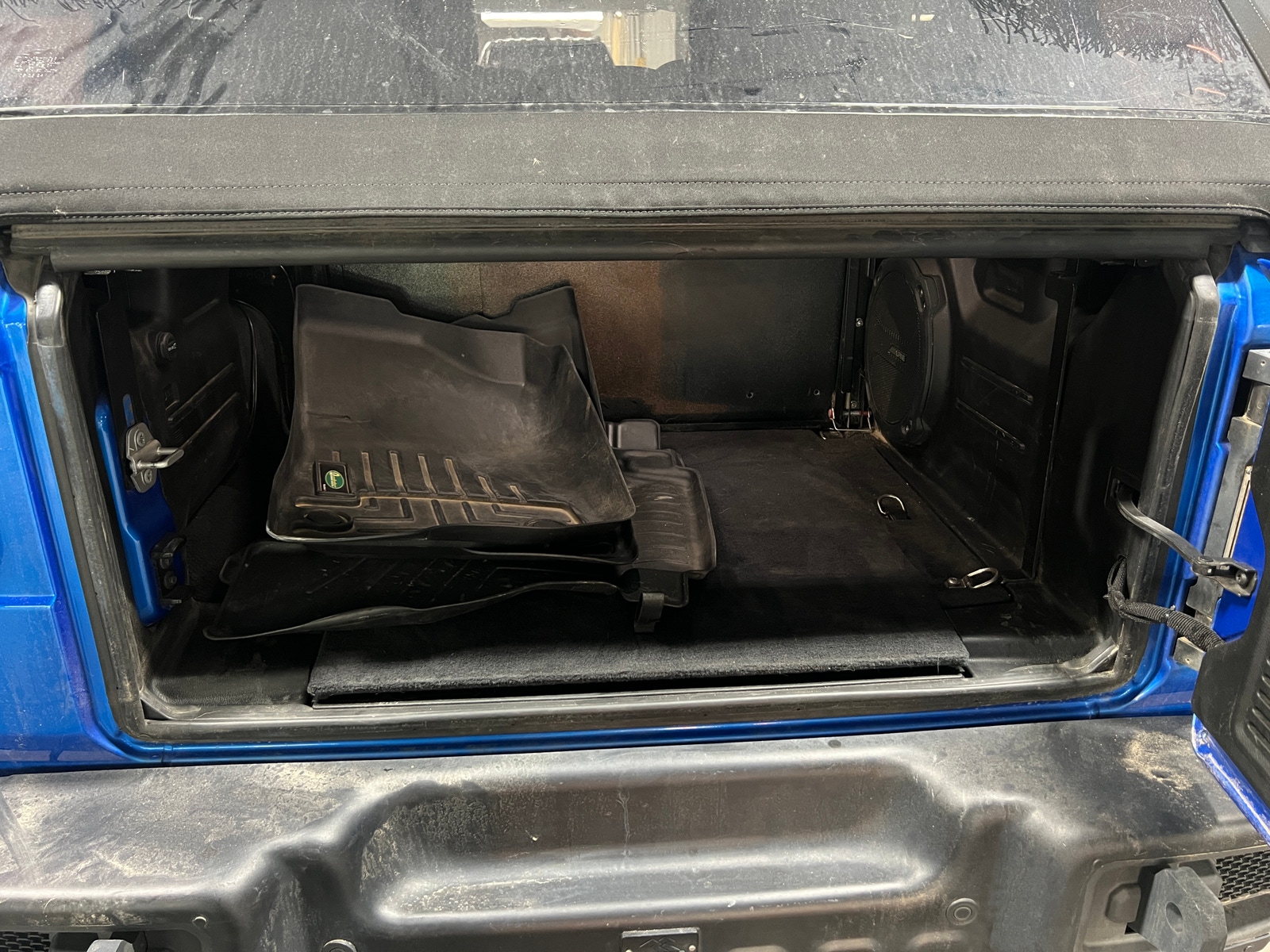 Thumbnail: 2021 Jeep Wrangler - 7