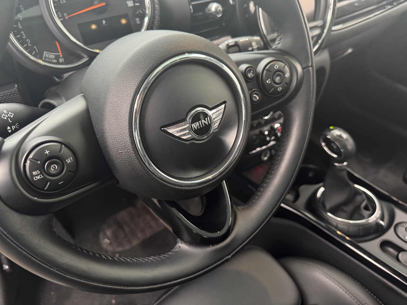 Thumbnail: 2017 MINI Cooper Clubman - 4