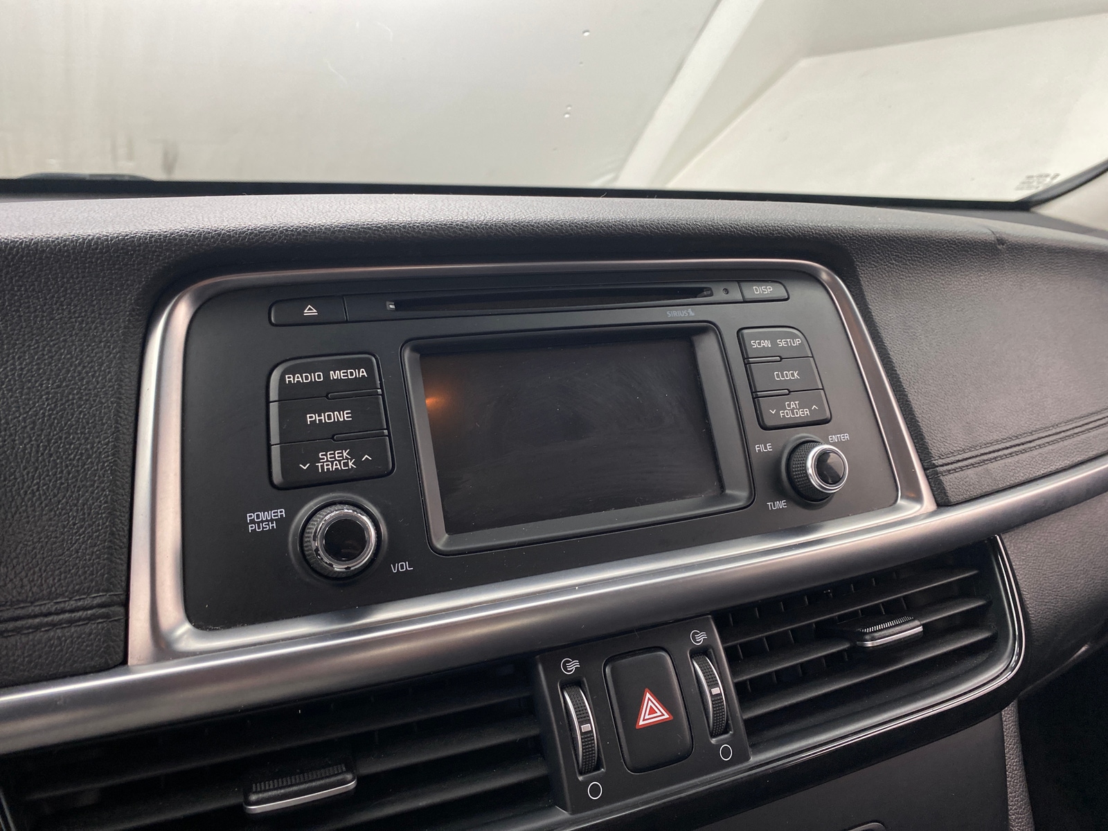 Thumbnail: 2016 Kia Optima - 3