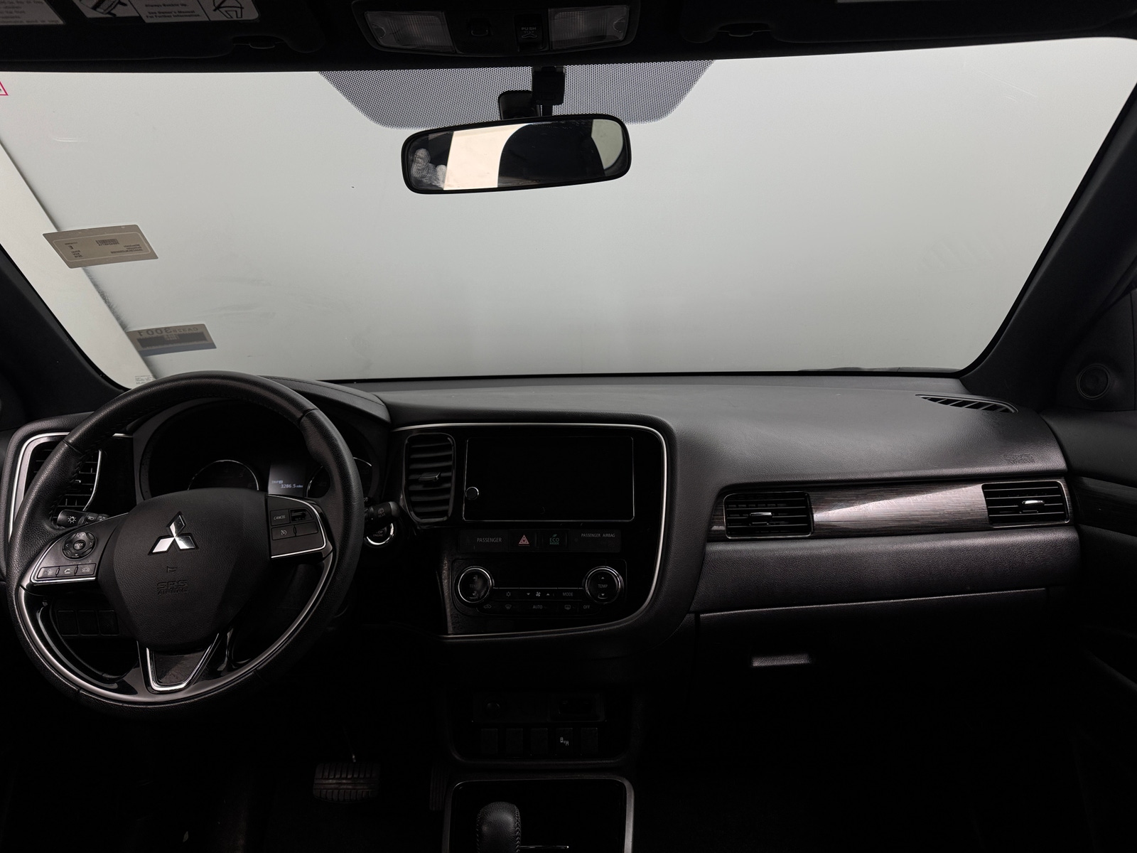 Thumbnail: 2018 Mitsubishi Outlander - 3