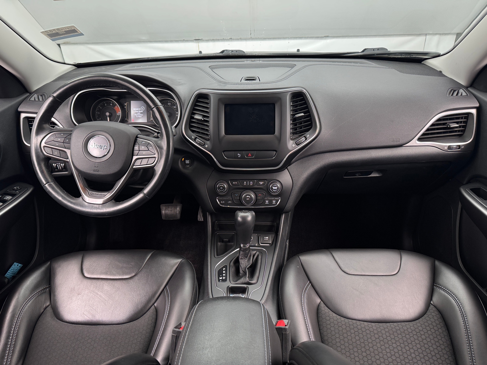 Thumbnail: 2019 Jeep Cherokee - 3