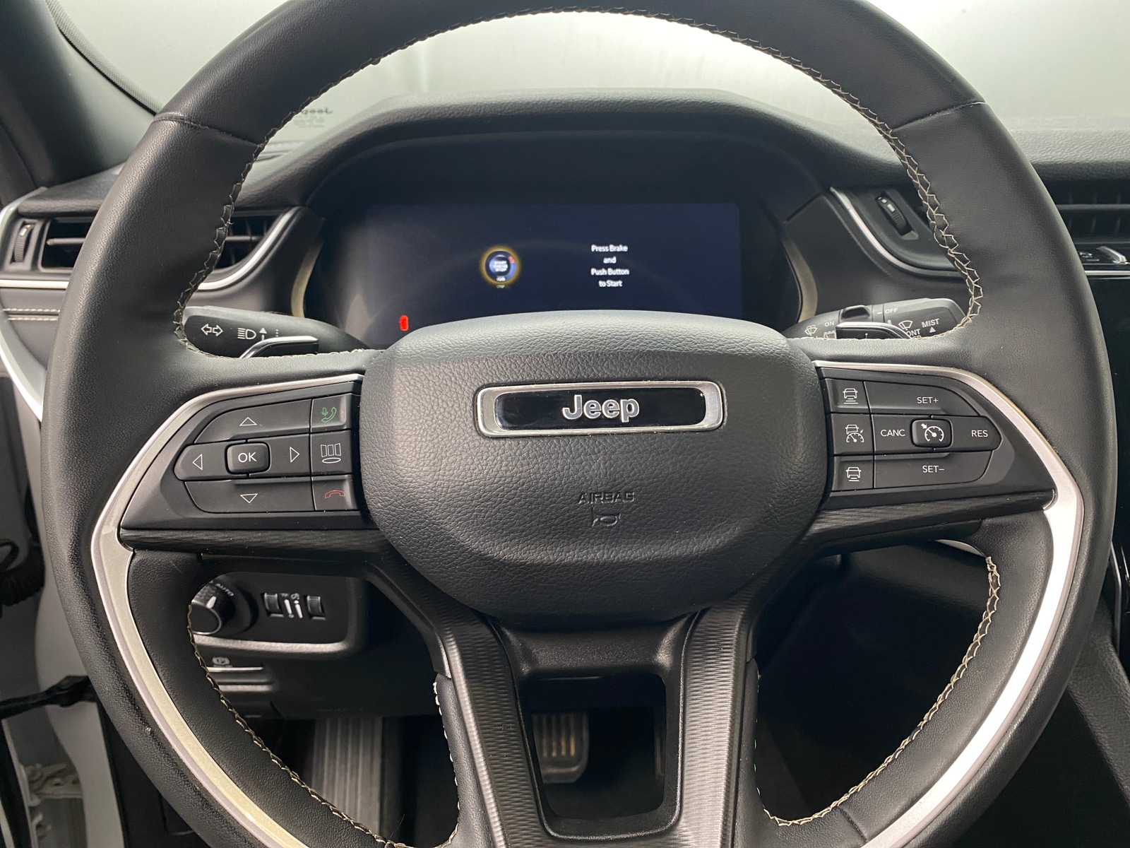 Thumbnail: 2024 Jeep Grand Cherokee L - 5