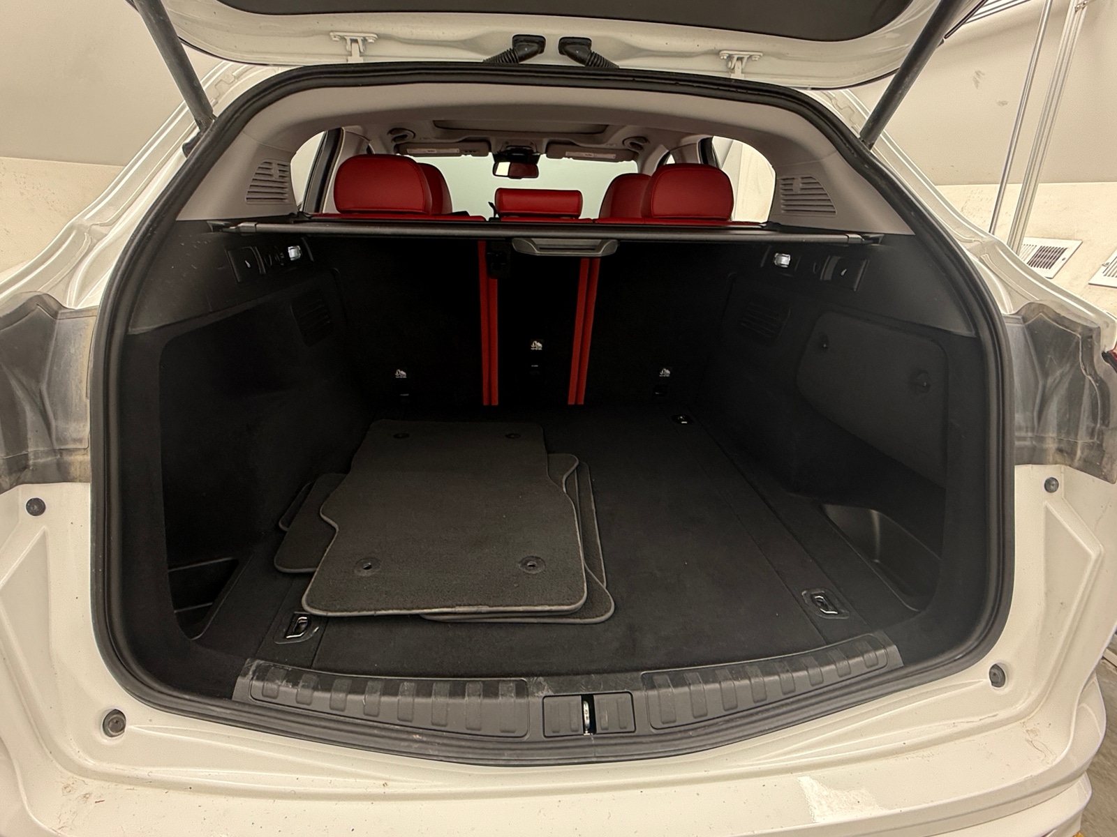 Thumbnail: 2021 Alfa Romeo Stelvio - 6