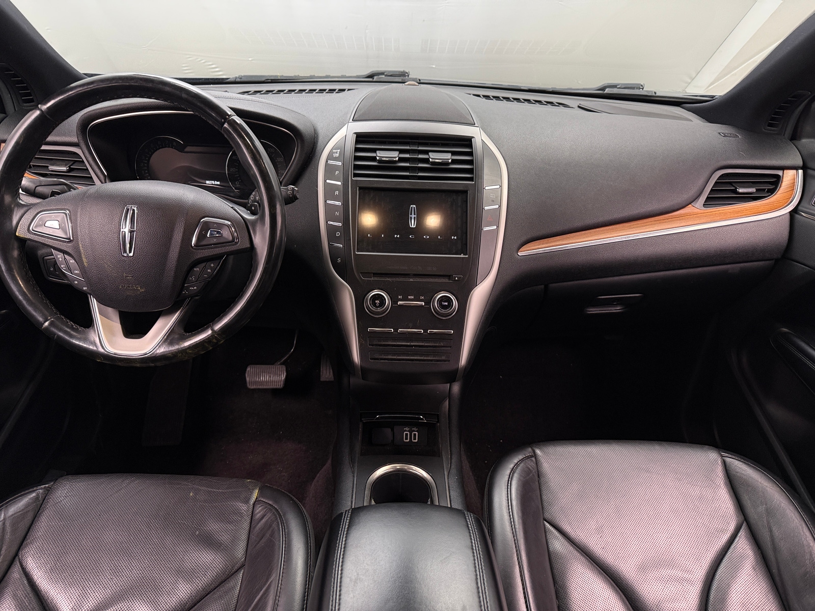 Thumbnail: 2017 Lincoln MKC - 2