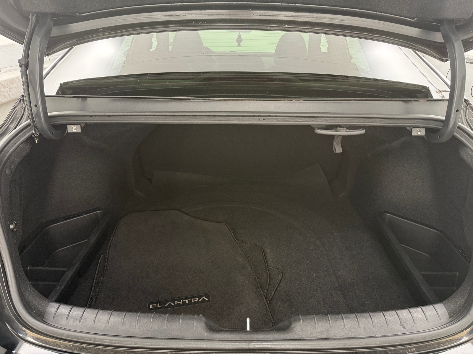 Thumbnail: 2022 Hyundai Elantra - 7