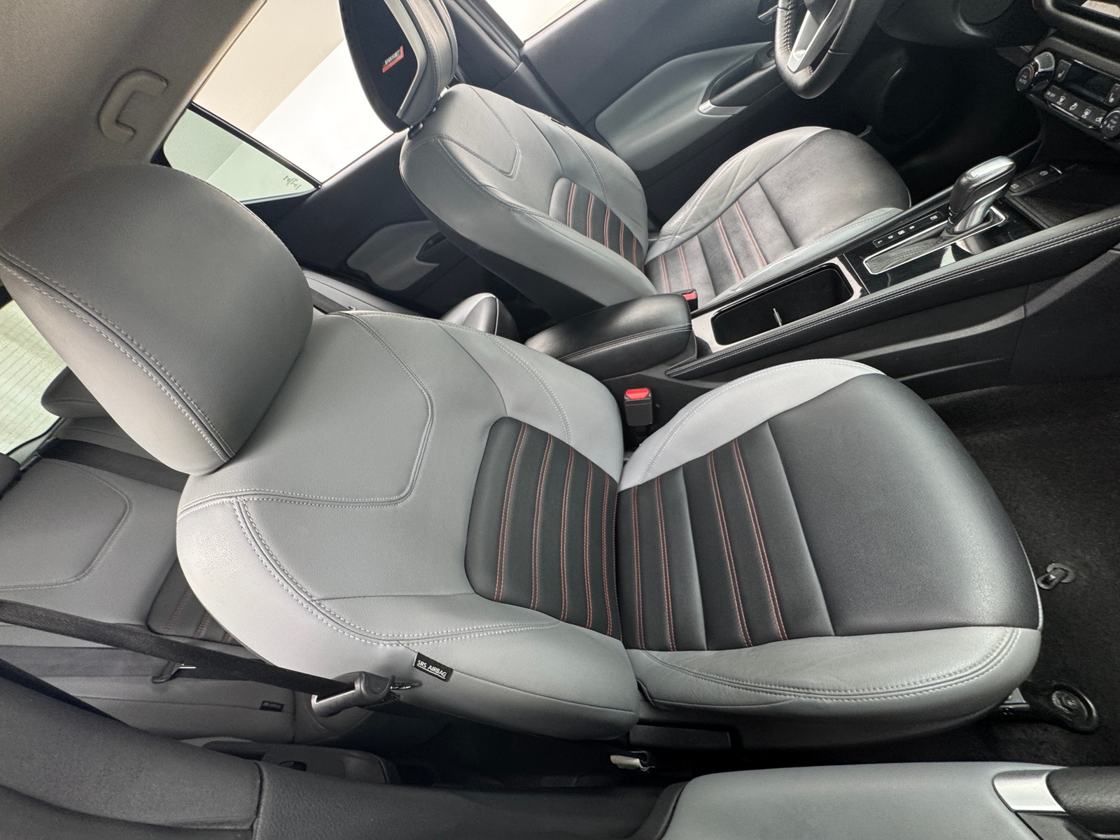 Thumbnail: 2021 Nissan Kicks - 2