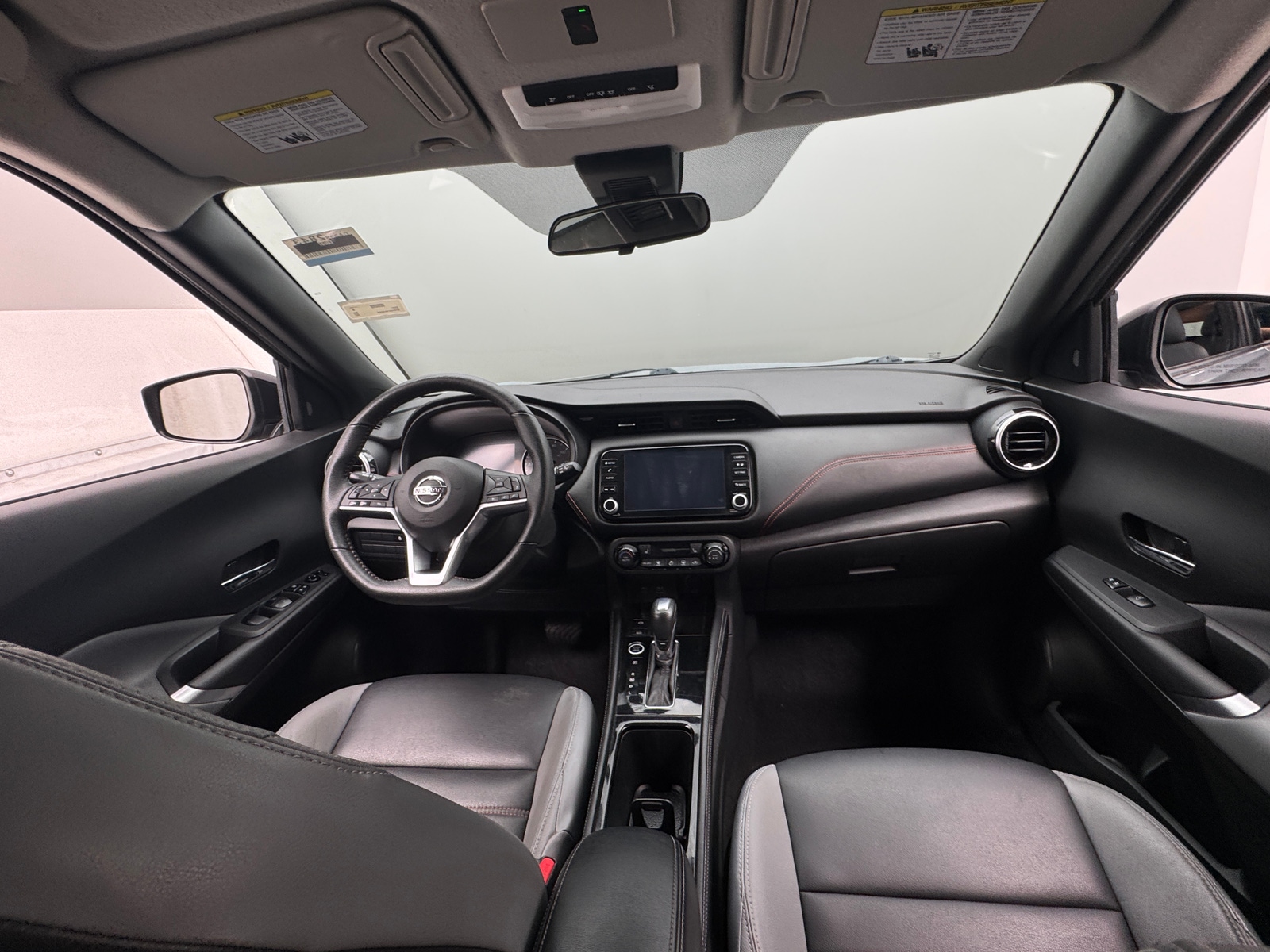 Thumbnail: 2021 Nissan Kicks - 3